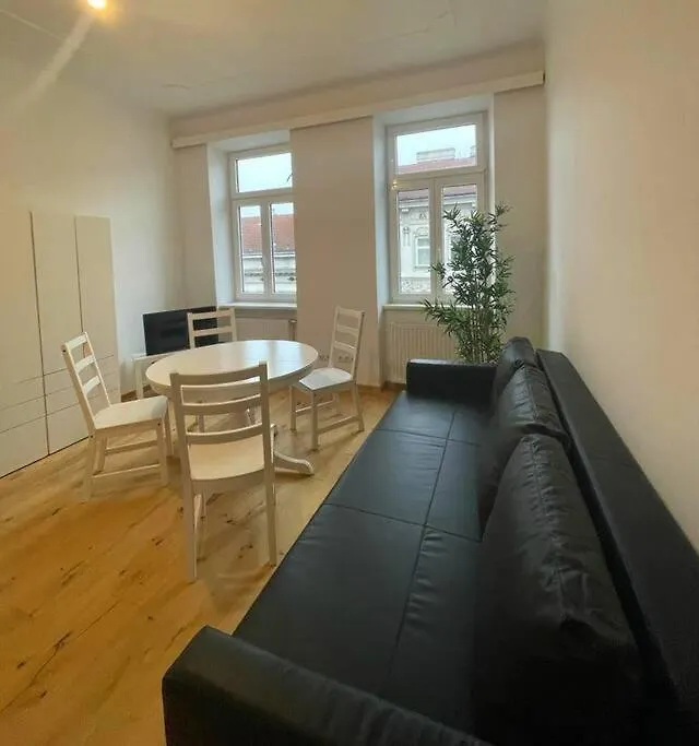 וינה Friendly Family Apartment For 3P